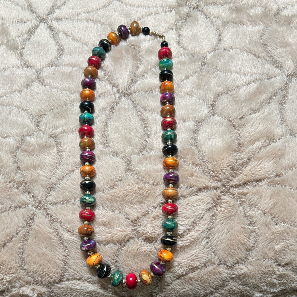 Multicolor Beaded Necklace - Picture 2 of 2